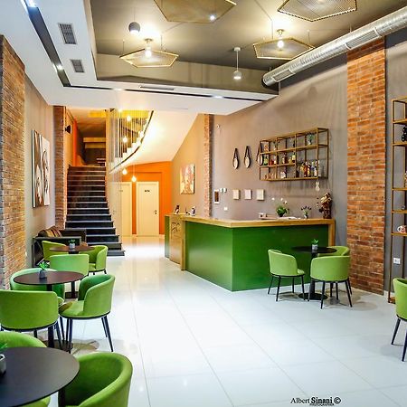地拉那阿尔克酒店 Yzberishti 外观 照片